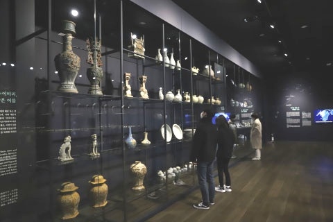 La céramique vietnamienne s expose en République de Corée